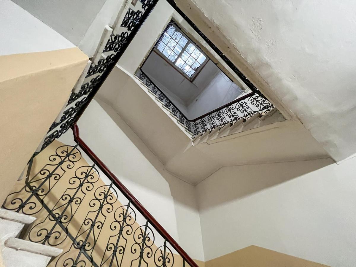 Apartments White Pearl Sadova Odessa Ngoại thất bức ảnh